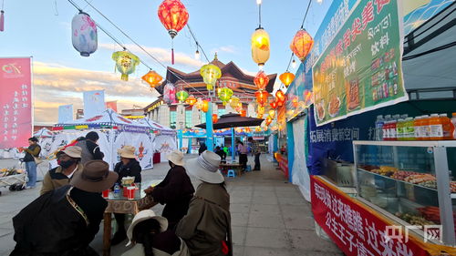 青海果洛瑪央夜市開攤迎客，高原特色好物熱銷帶動(dòng)批發(fā)貿(mào)易新活力